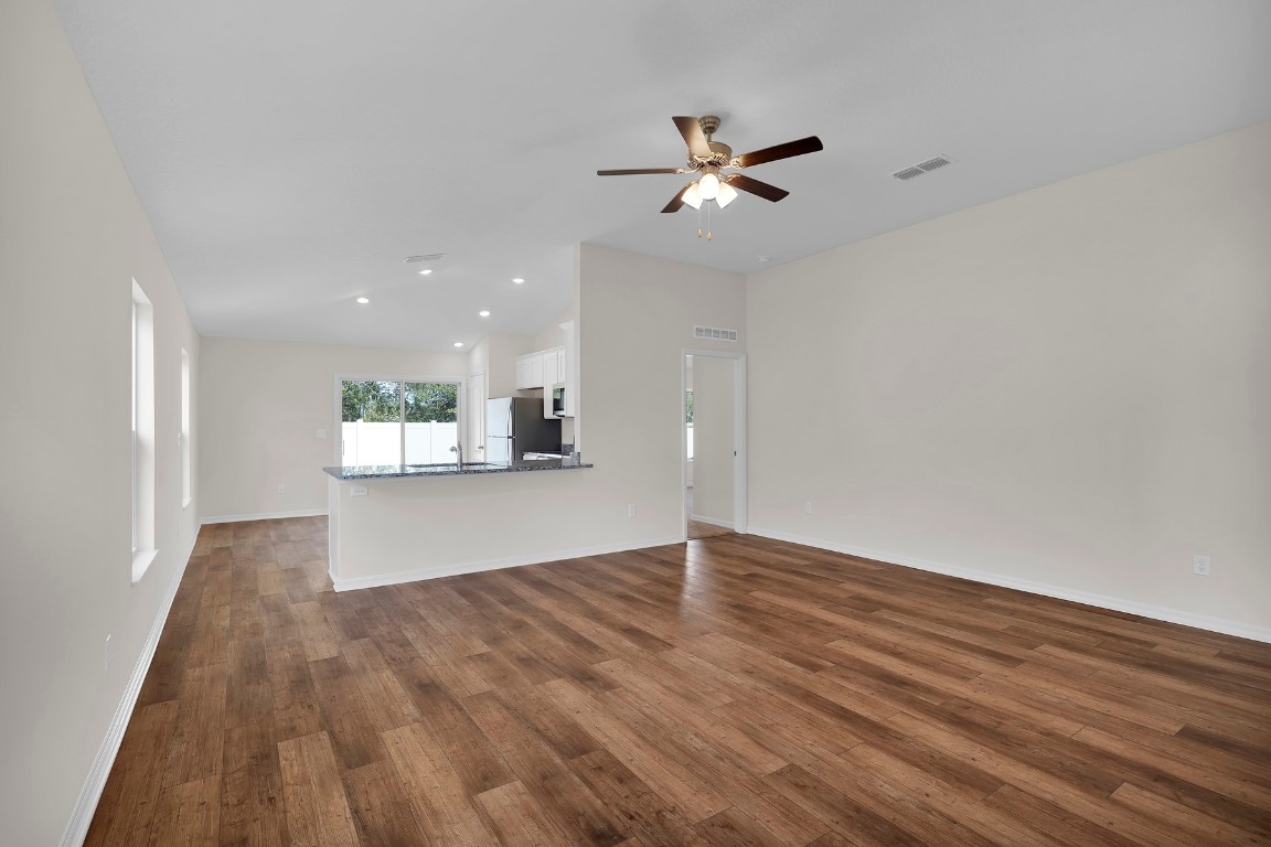 37303 Whisper Way, Hilliard, Florida image 9