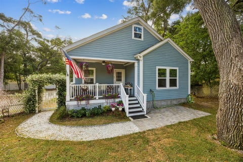 Homes For Sale - 1016 N 14th Street<br/> Fernandina Beach, FL 32034