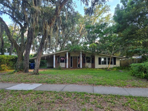 Homes For Sale - 1908 Beech Street<br/> Fernandina Beach, FL 32034