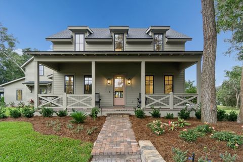 Homes For Sale - 28167 Grandview Manor<br/> Yulee, FL 32097