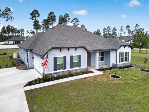 Homes For Sale - 36004 Pitch Lane<br/> Hilliard, FL 32046