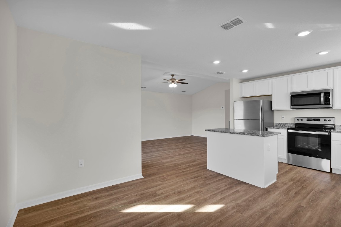 37330 Whisper Way, Hilliard, Florida image 6