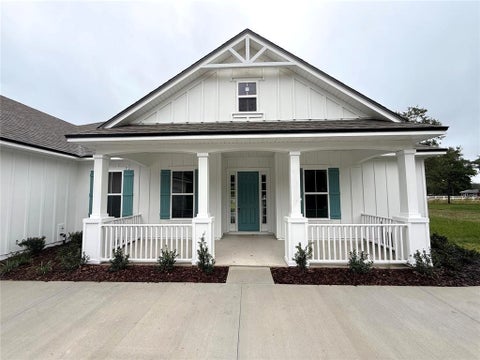 Homes For Sale - 96923 Mcgirts Creek Loop<br/> Yulee, FL 32097