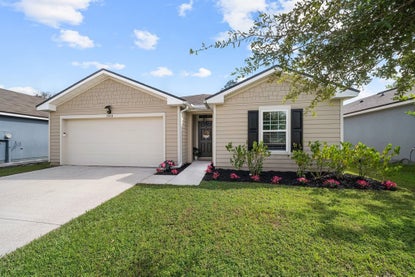 2464 Beachview Dr – Investment Home