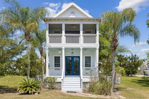 Homes For Sale - 807 White Street<br/> Fernandina Beach, FL 32034