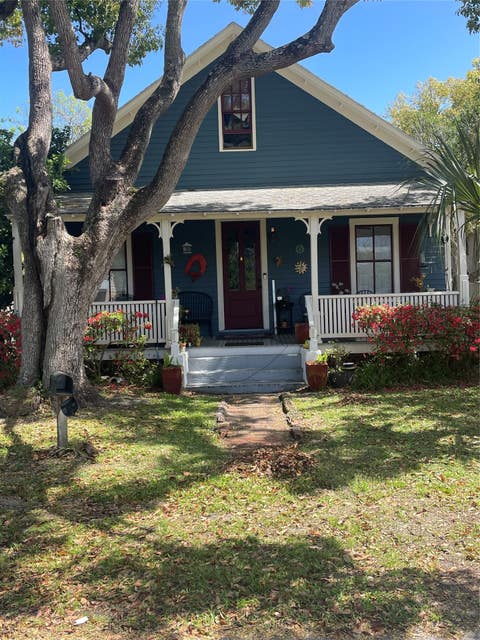 Multifamily For Sale - 514 S 6th Street<br/> Fernandina Beach, FL 32034