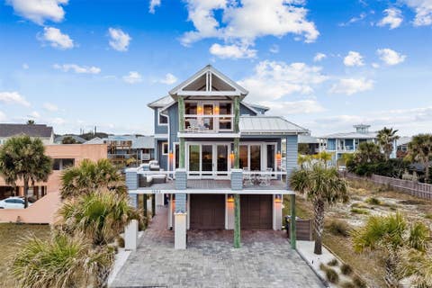 Homes For Sale - 1553 N Fletcher Avenue<br/> Fernandina Beach, FL 32034