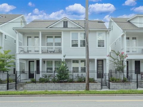 Townhouse For Sale - 414 S 8th Street<br/> Fernandina Beach, FL 32034