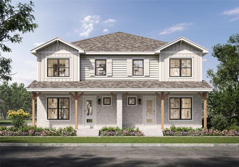 Townhouse For Sale - 327 S 3rd Street<br/> Fernandina Beach, FL 32034