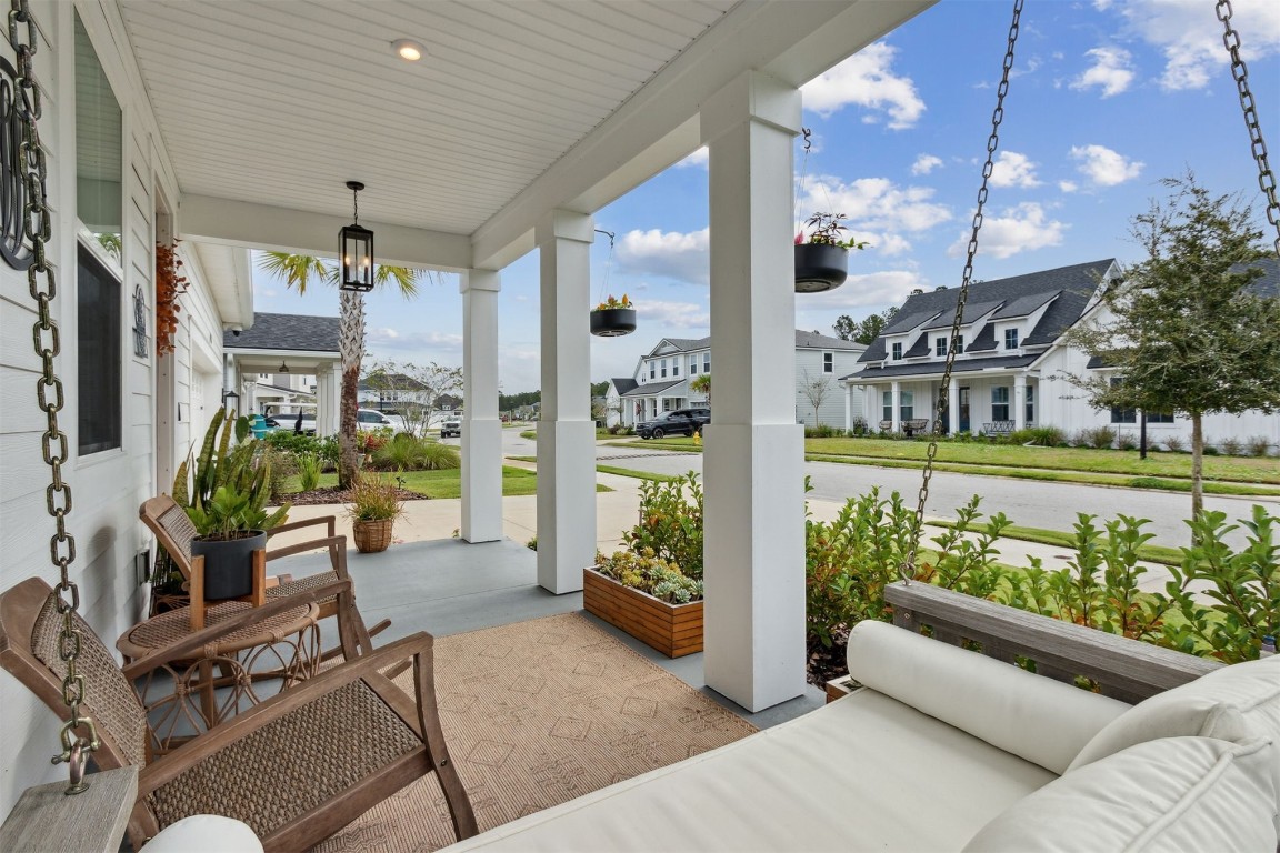 247 Sawgrass Drive, Yulee, Florida image 9
