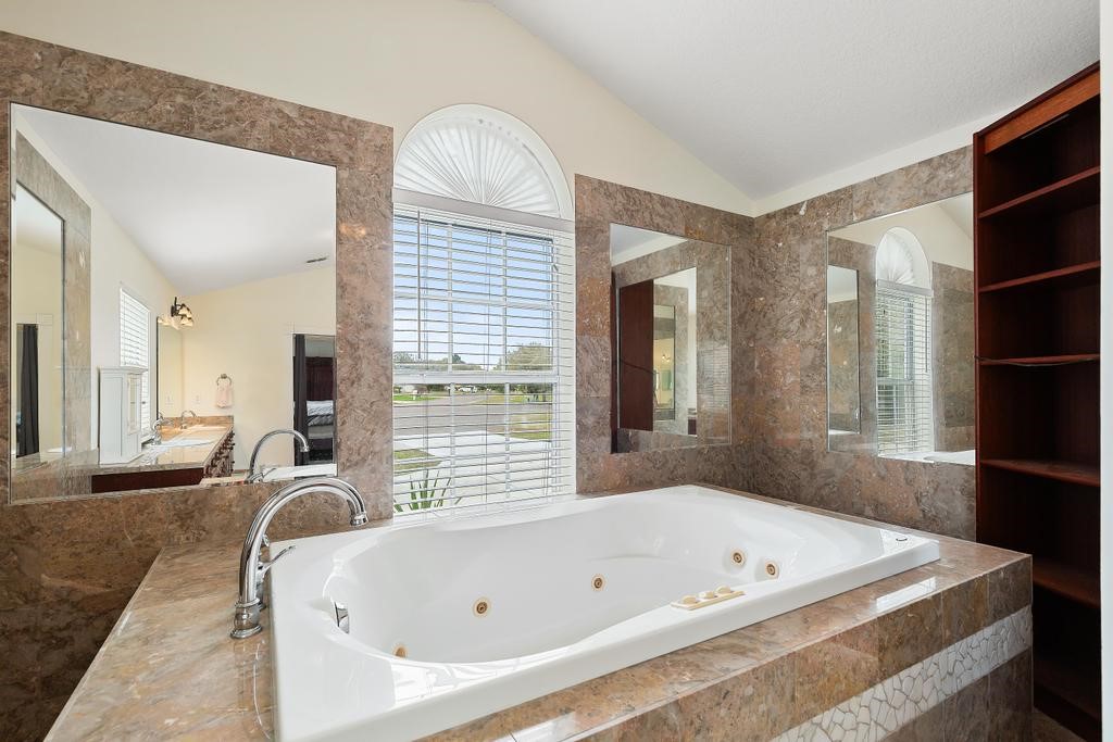 86608 Meadowwood Drive, Yulee, Florida image 19