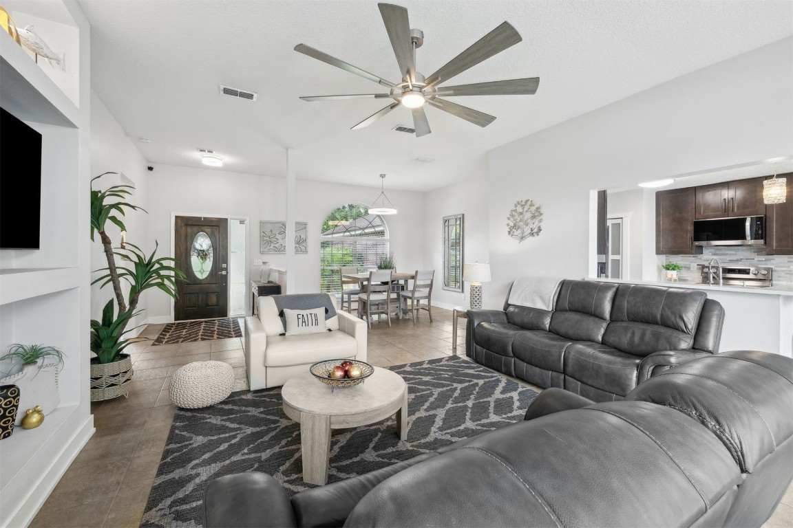 15811 Jim Court, Jacksonville, Florida image 3