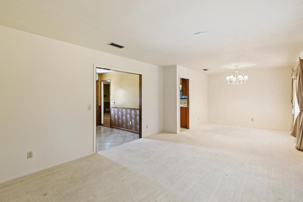 8551 Burkhall Street, Jacksonville, Florida image 10