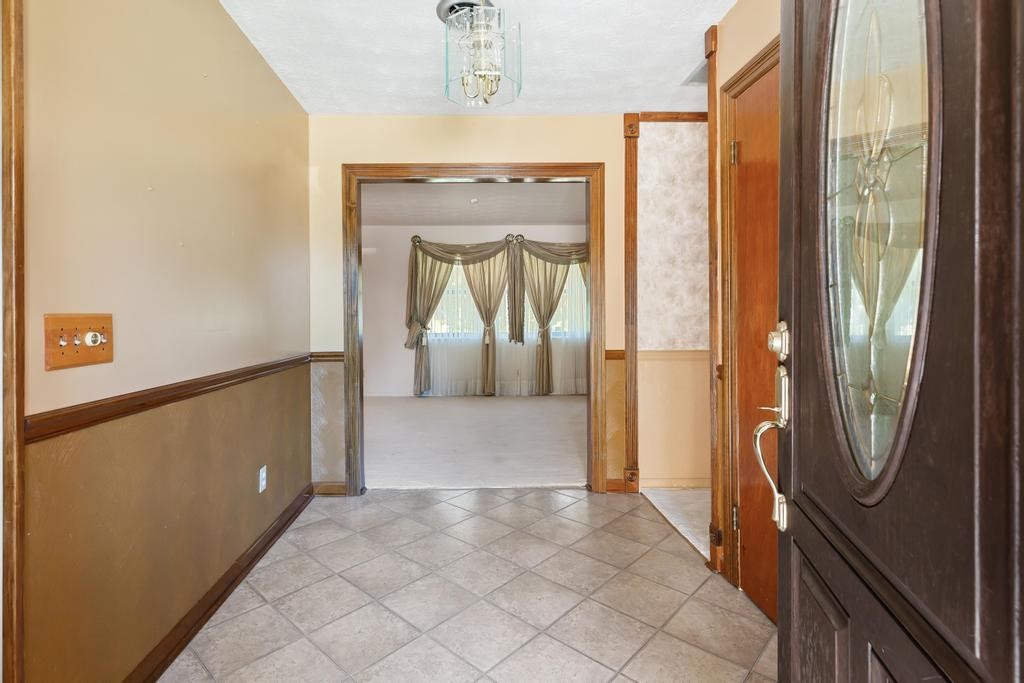 8551 Burkhall Street, Jacksonville, Florida image 9
