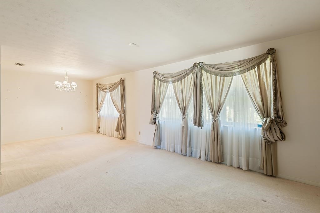 8551 Burkhall Street, Jacksonville, Florida image 14