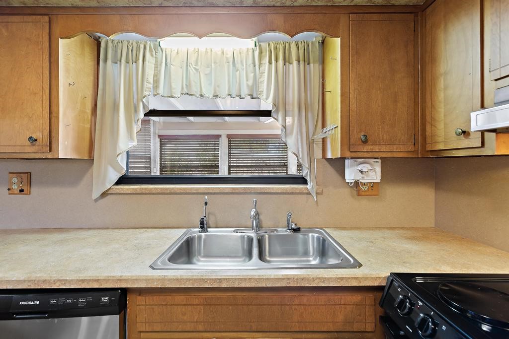 8551 Burkhall Street, Jacksonville, Florida image 21
