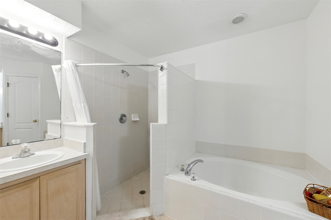 14057 W Devan Lee Drive, Jacksonville, New Mexico image 17