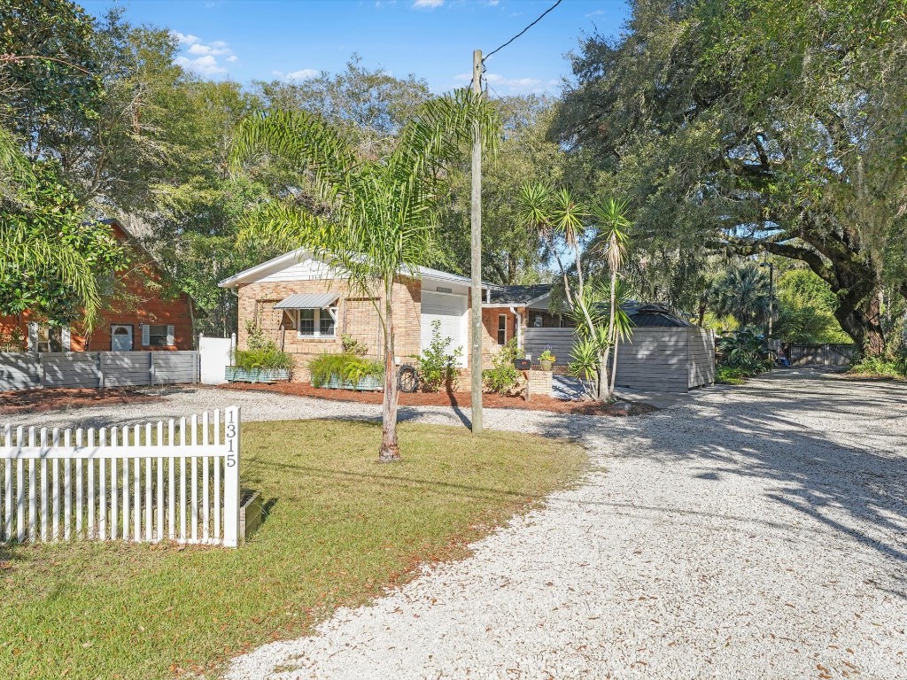 1315 Beech Street, Fernandina Beach, Florida image 1