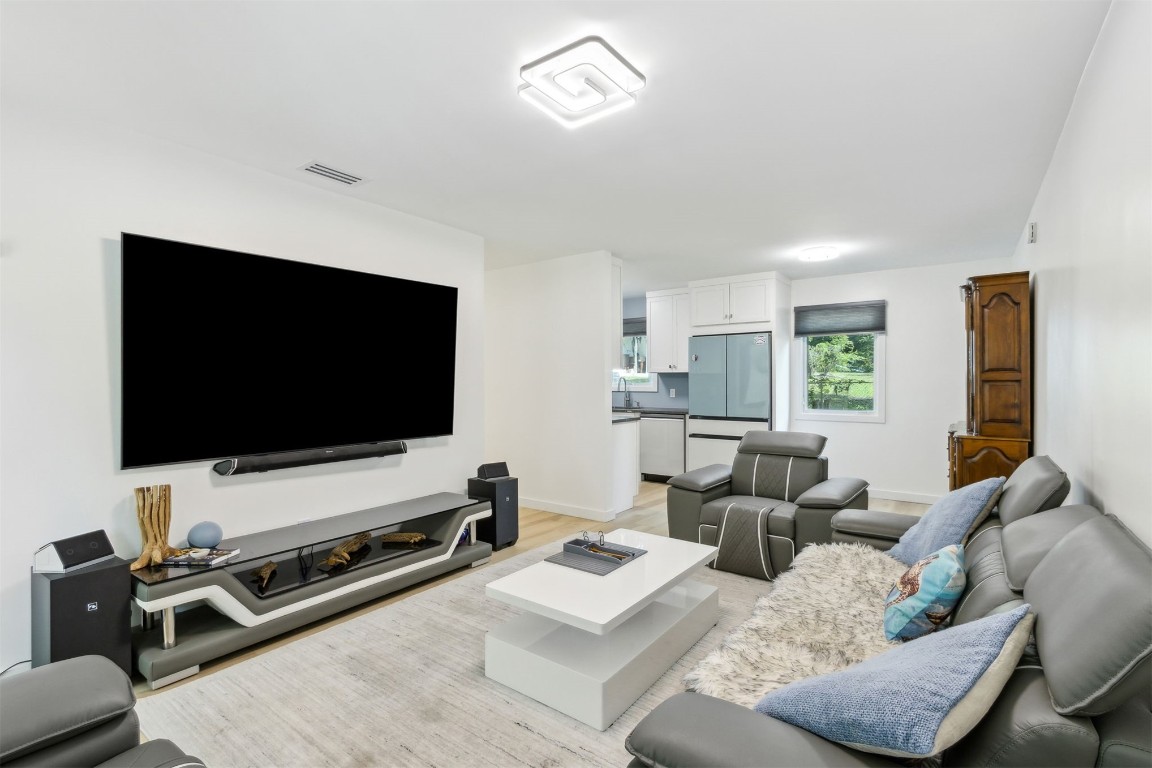 724 N 14th Street, Fernandina Beach, Florida image 3