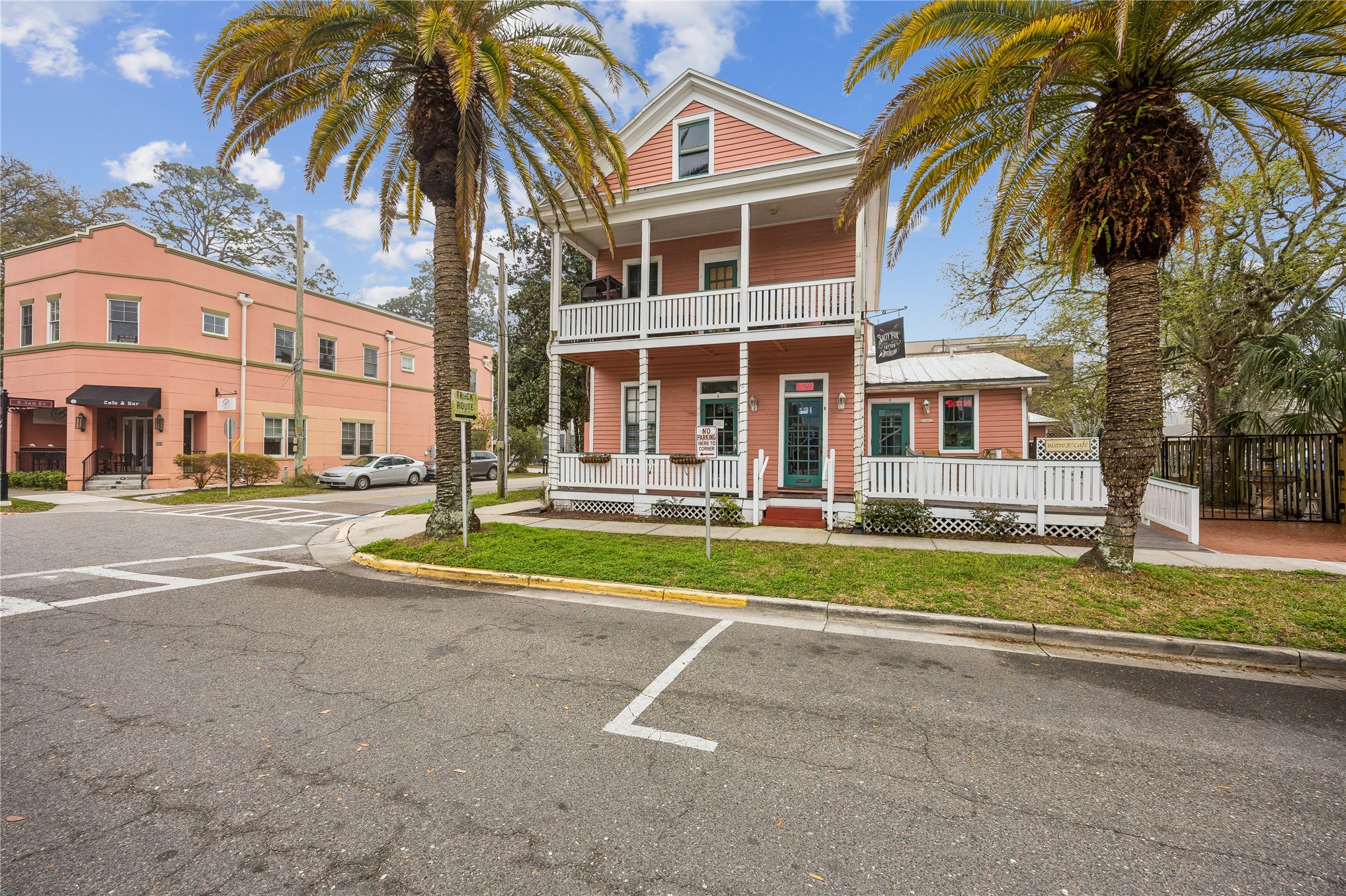 Photo 1 of 18 — 218 ASH Street, Fernandina Beach, FL 32034