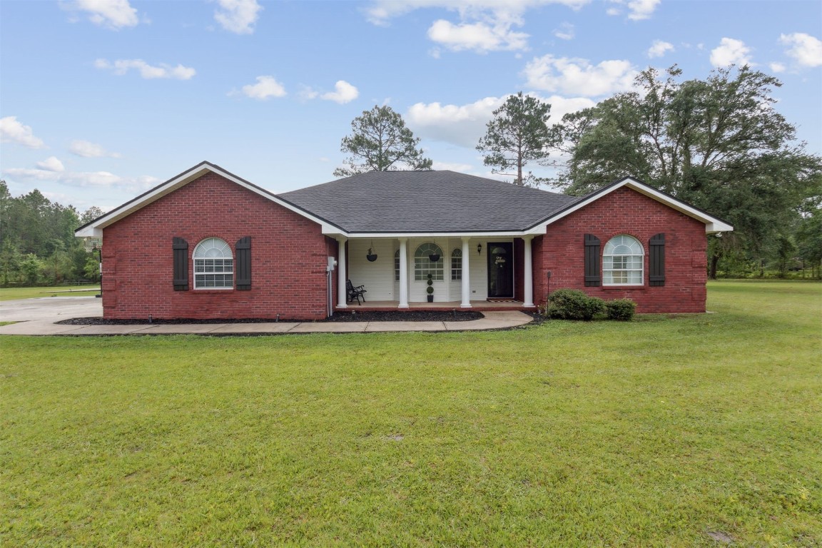 48077 Meridian Trail, Hilliard, Florida image 1