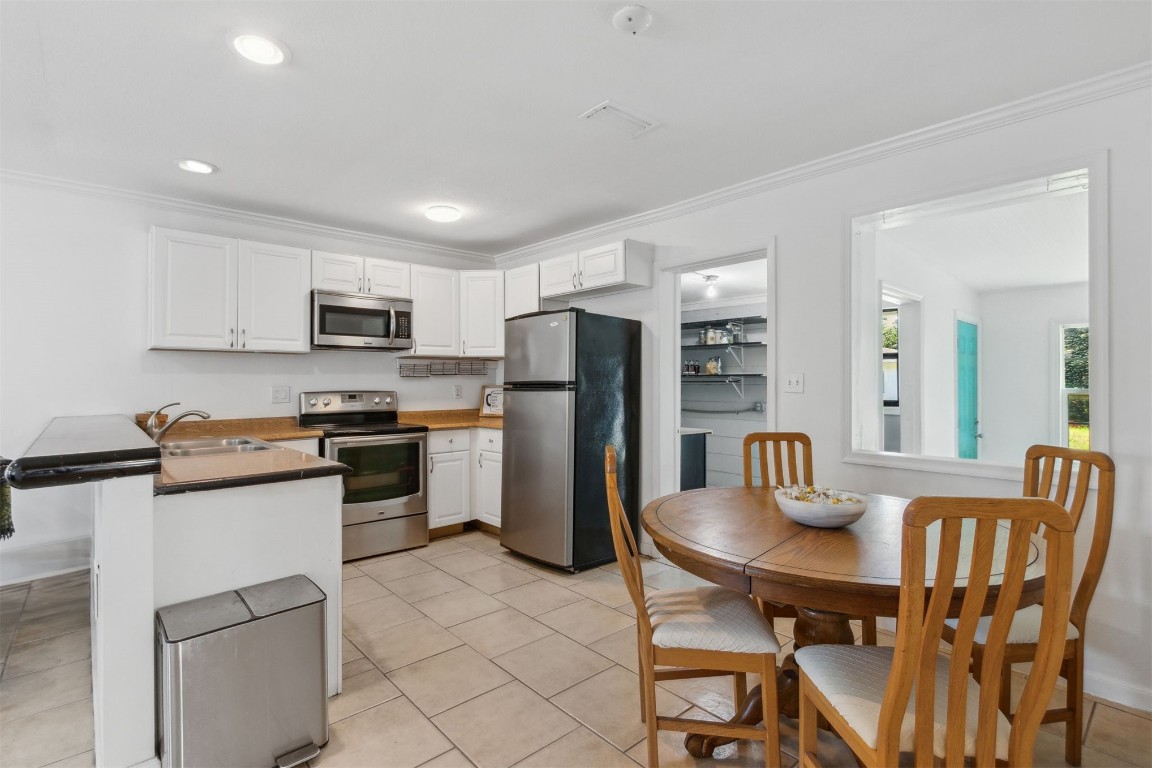 302 S 15th Street, Fernandina Beach, Florida image 7