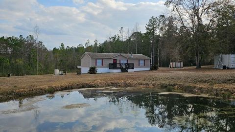 Mobile Home For Sale - 28183 Ramble Lane<br/> Hilliard, FL 32046