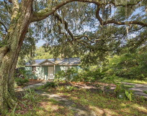 Homes For Sale - 819 S 9th Street<br/> Fernandina Beach, FL 32034