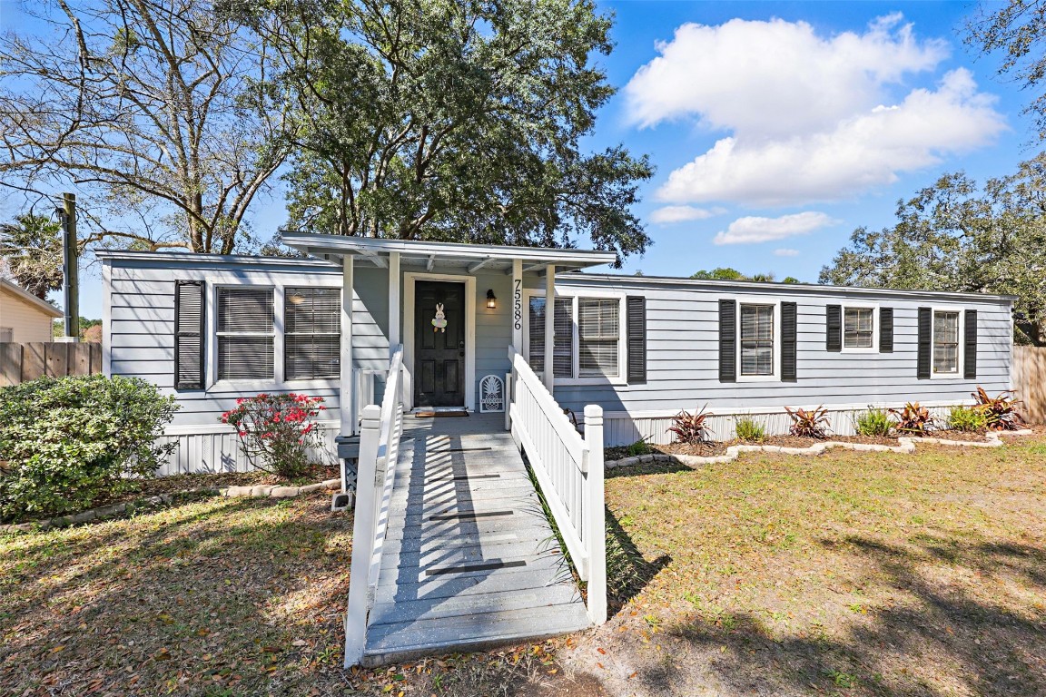 75586 Johnson Lake Drive, Yulee, Florida image 3