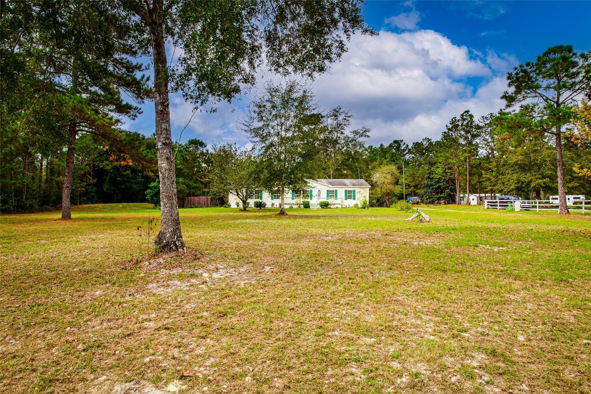 18044 Geranium Lane, Hilliard, Florida image 2