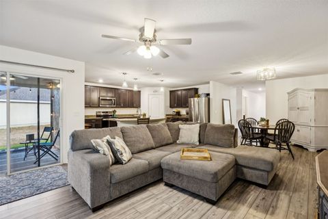 Homes For Sale - 77330 Lumber Creek Boulevard<br/> Yulee, FL 32097