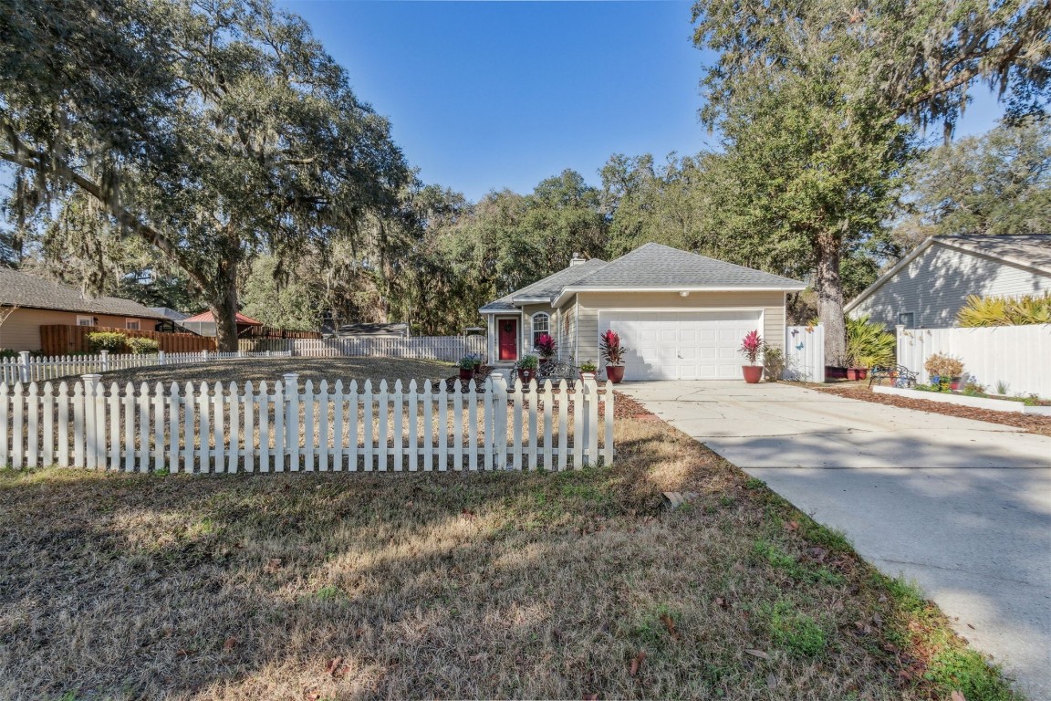 2339 Bonnie Oaks Drive, Fernandina Beach, Florida image 3