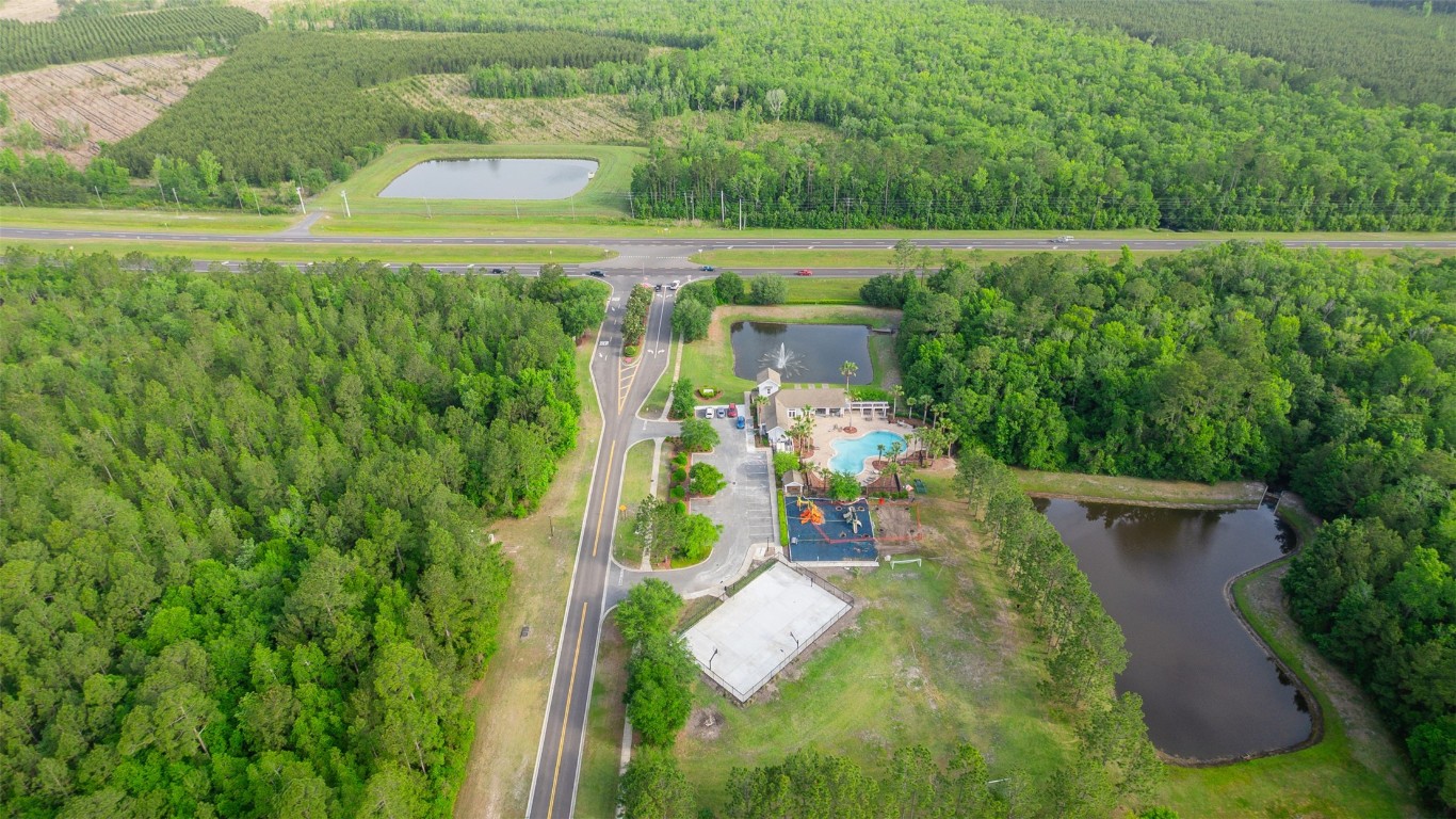76384 Deerwood Drive, Yulee, Florida image 41