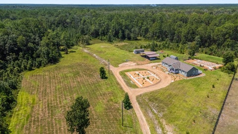 Homes For Sale - 34317 Welch Road<br/> Callahan, FL 32011