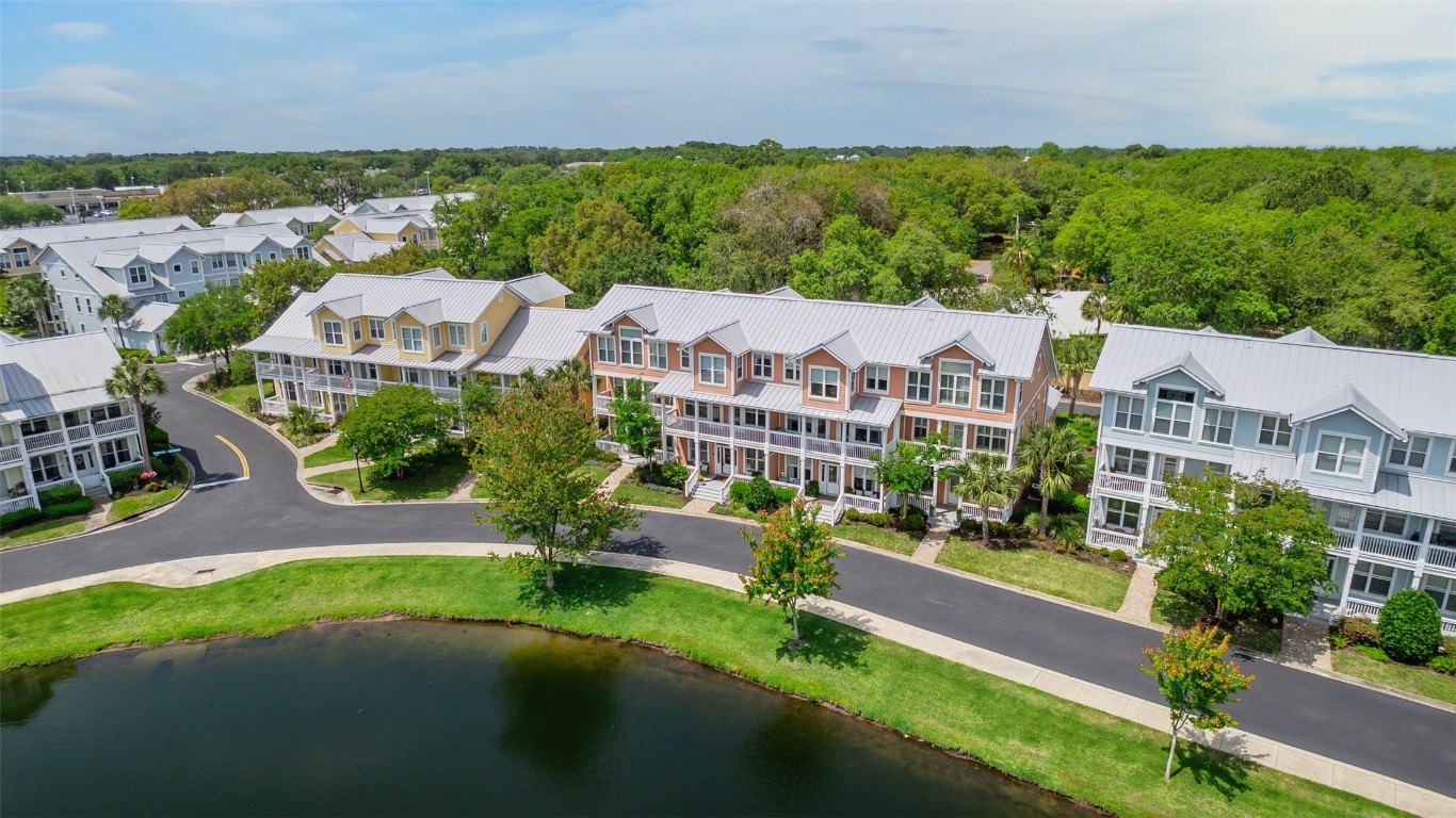 Fernandina Beach, Florida 32034, United States, 3 Bedrooms Bedrooms, ,4 BathroomsBathrooms,Residential,Pending,117919