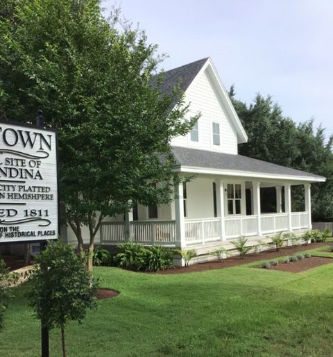 Homes For Sale - 1133 White Street<br/> Fernandina Beach, FL 32034