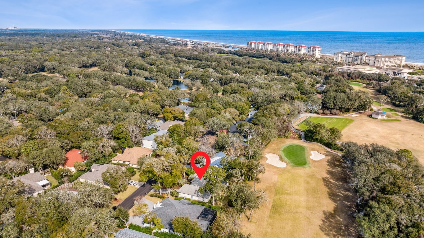 1660 Regatta Drive, Fernandina Beach, Florida image 23