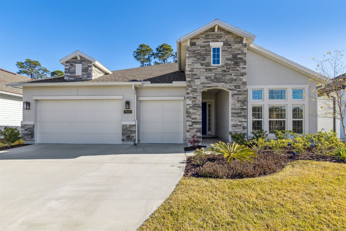 95062 Golden Glow Drive, Fernandina Beach, Florida image 1