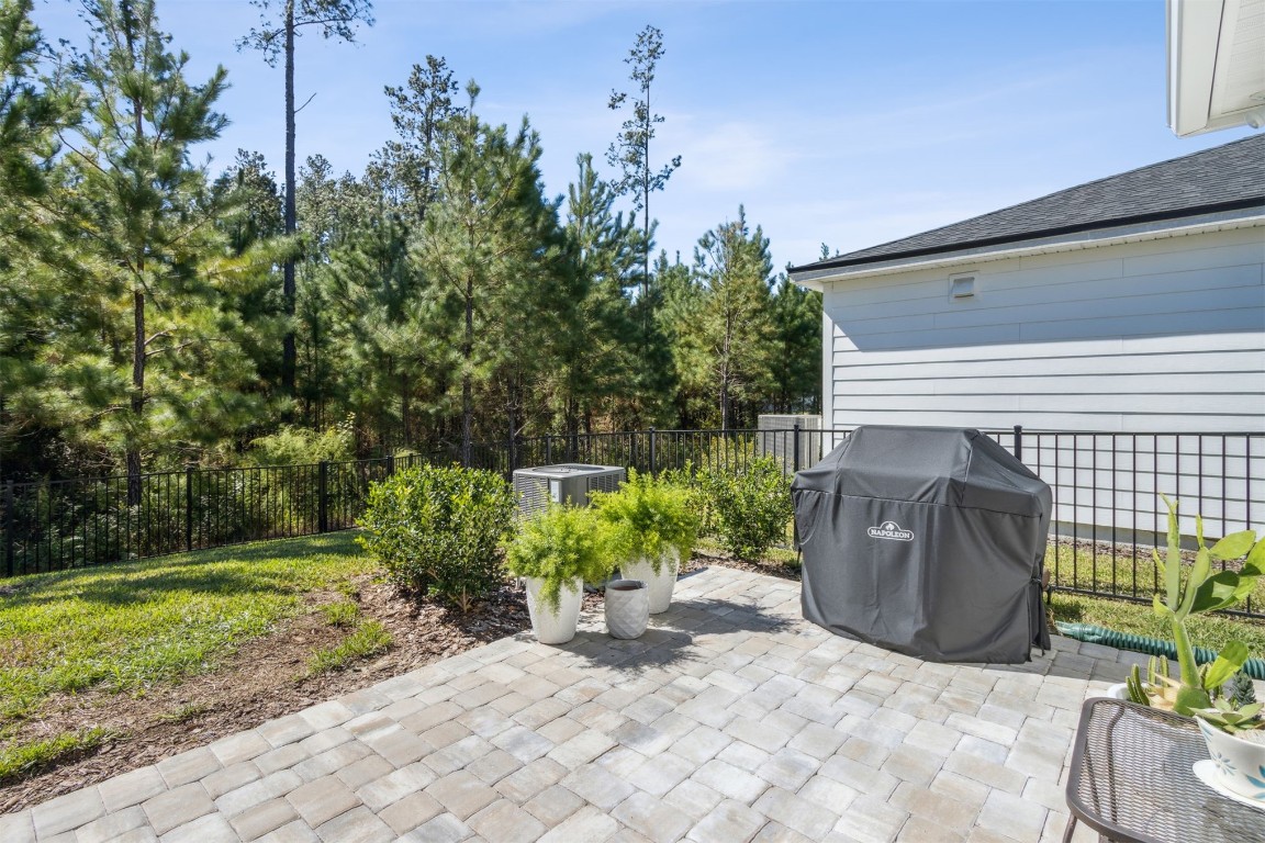 688 Continuum Loop, Yulee, Florida image 30