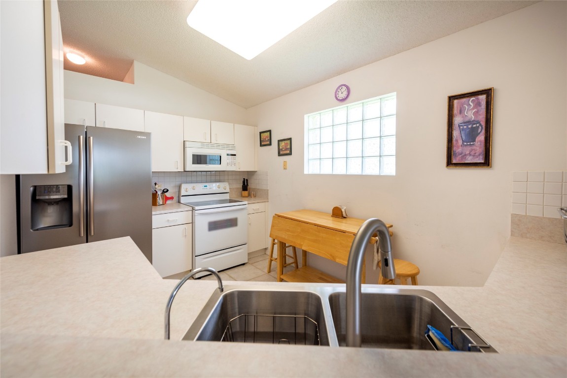 4116 Sapphire Terrace, Weston, New Mexico image 8