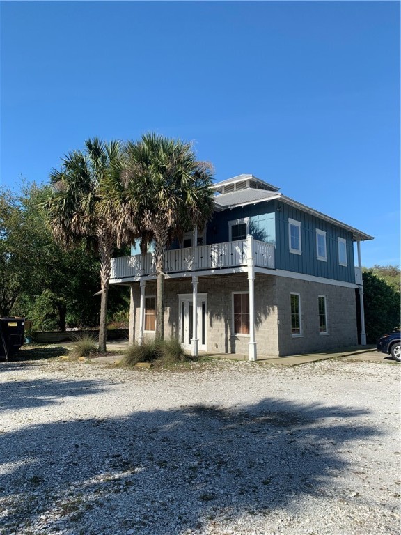 Photo 1 of 14 — 1815 S 8TH Street, Fernandina Beach, FL 32034