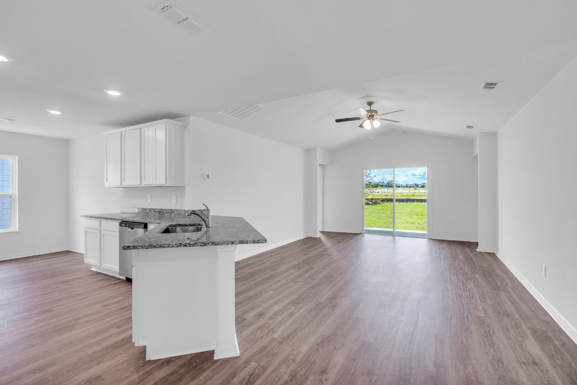 37397 Whisper Way, Hilliard, Florida image 6