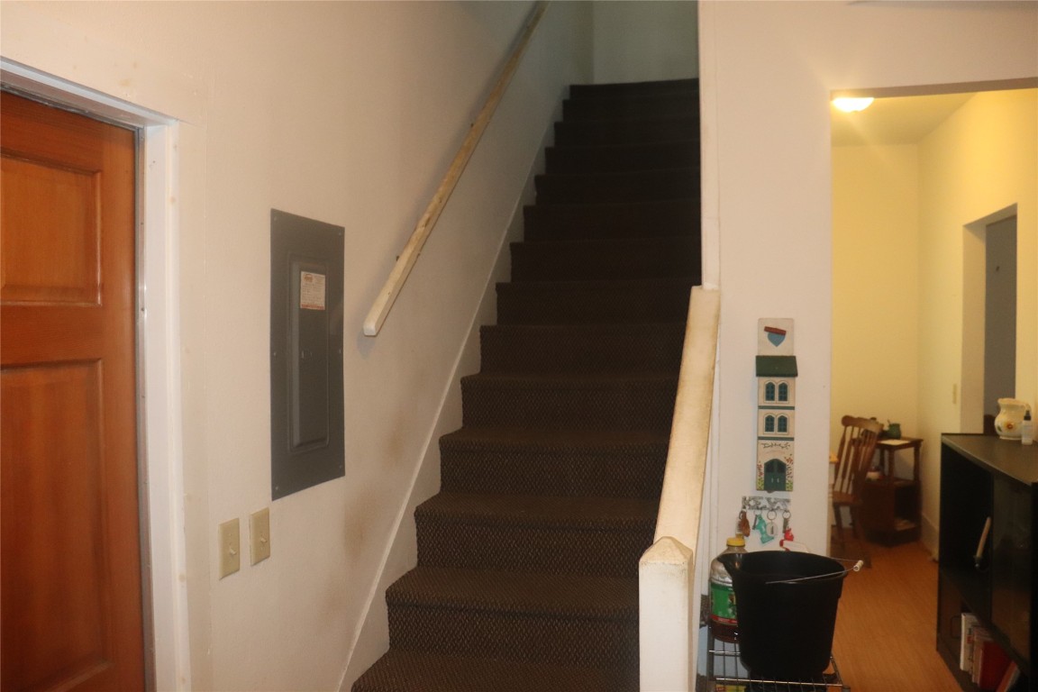 201 S 9th Street, Fernandina Beach, New Mexico image 3