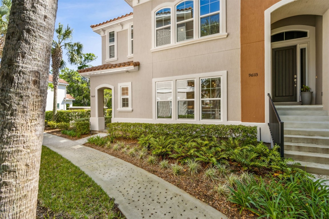 96109 Hanging Moss Drive, Fernandina Beach, Florida image 2