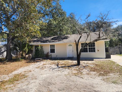 Homes For Sale - 708 S 14th Street<br/> Fernandina Beach, FL 32034