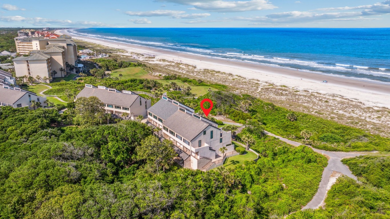 1029 Captains Court Drive, Fernandina Beach, Florida image 1