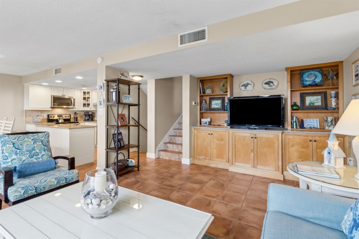 1029 Captains Court Drive, Fernandina Beach, Florida image 8