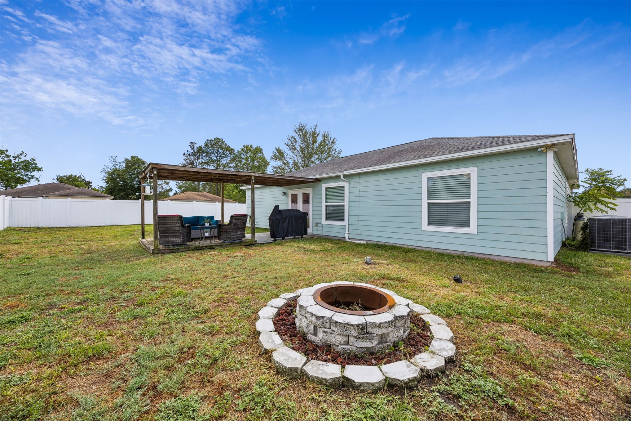 Picture for the property 115929, 3 beds, 2 baths