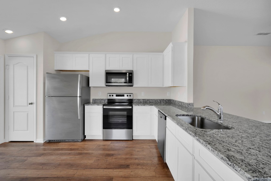 37410 Whisper Way, Hilliard, Florida image 3