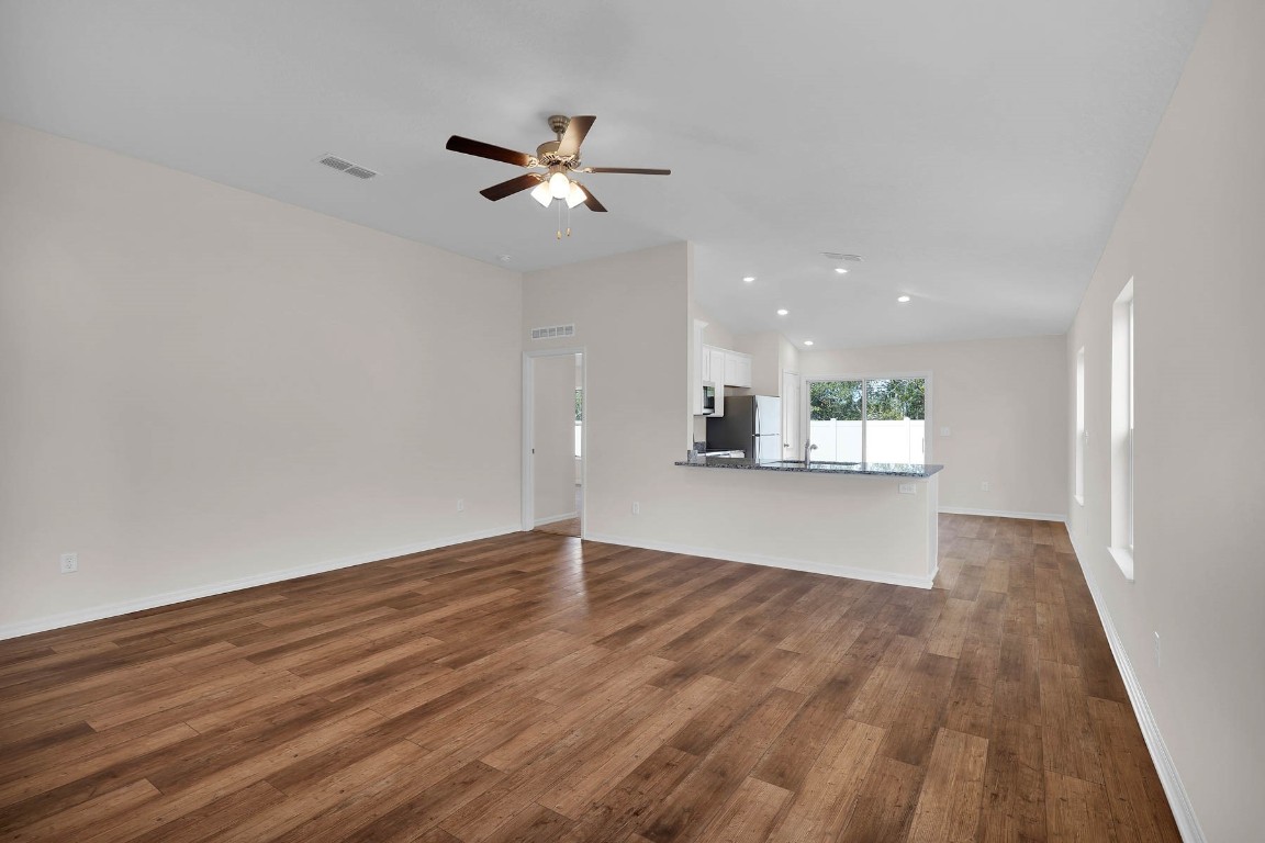 37375 Whisper Way, Hilliard, Florida image 9